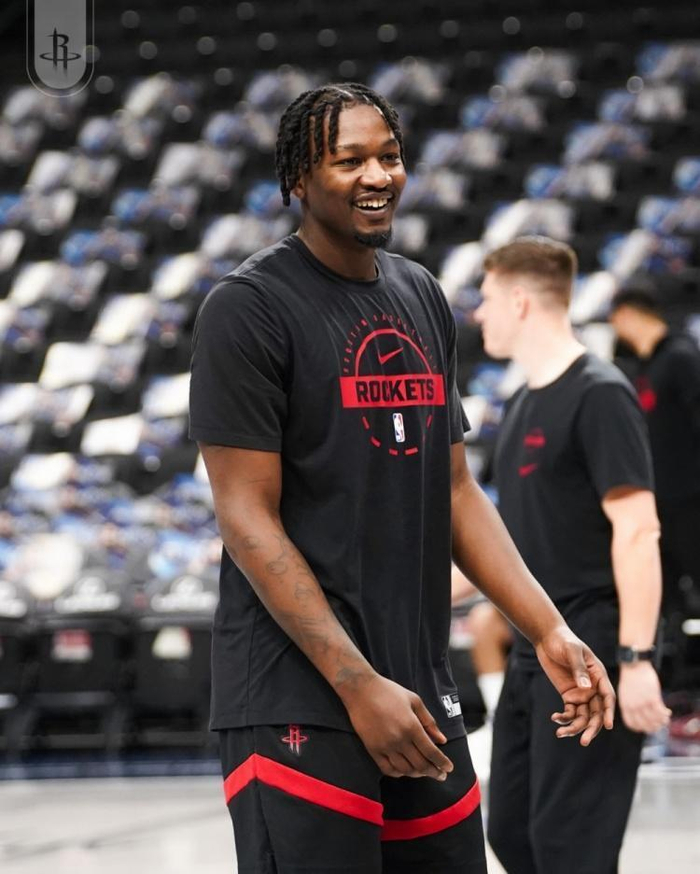 火箭总经理斯通签下的芬尼-史密斯4年5300万合同