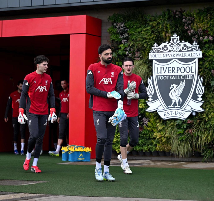 曼城点球大战力克利物浦 拿下英超冠军