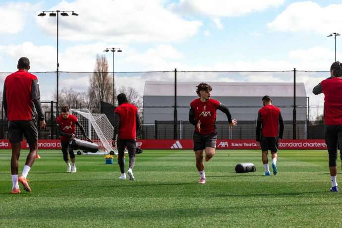 曼城点球大战力克利物浦 拿下英超冠军