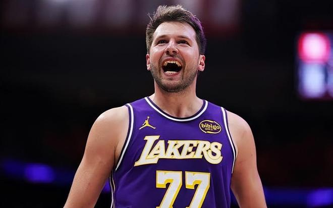 东契奇周五与湖人会合 伤情恢复进展引关注