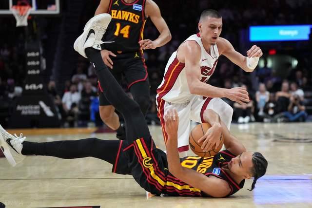 老鹰轮休主力惨败热火 主动避开骑士迎战尼克斯