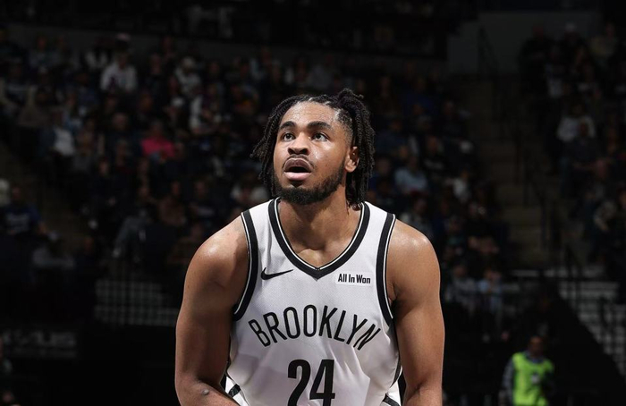 以下是NBA常规赛收官阶段关键比赛的深度分析与